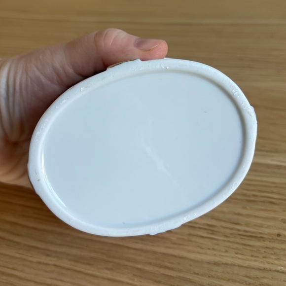 Porcelain Gift Box Trinket Dish with Gold Bow, 4x3 Inches - Picture 9 of 10